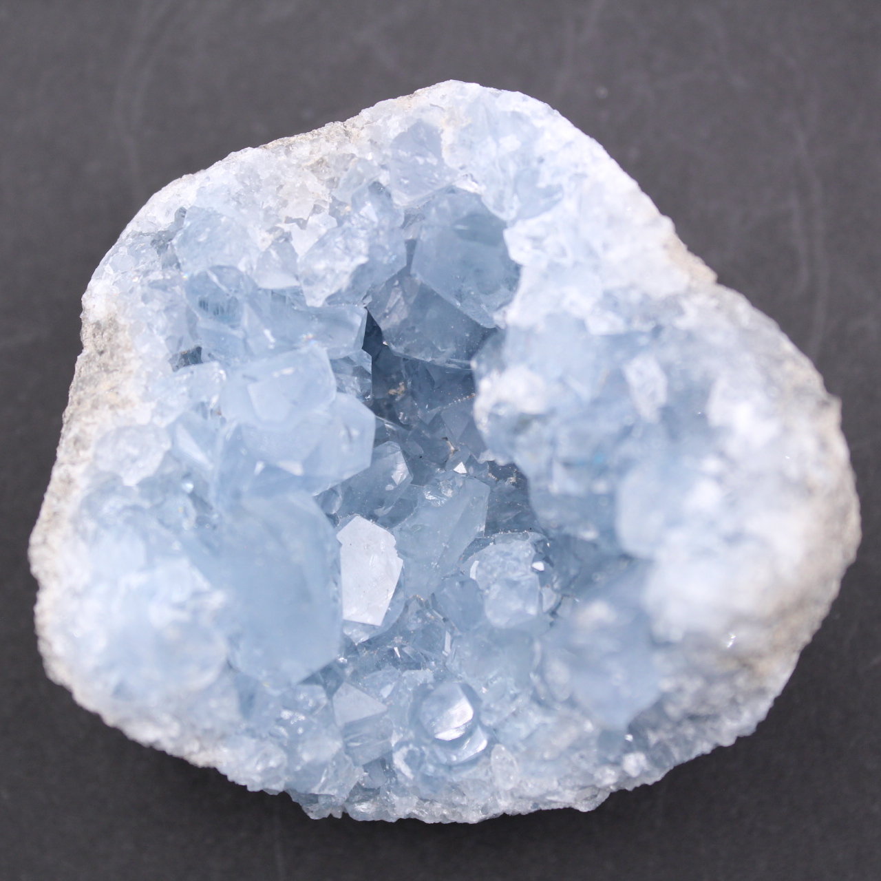 Cristais de celestita azul
