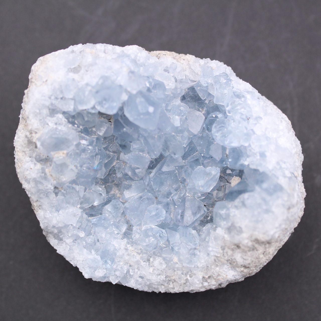 Cristais de celestita azul