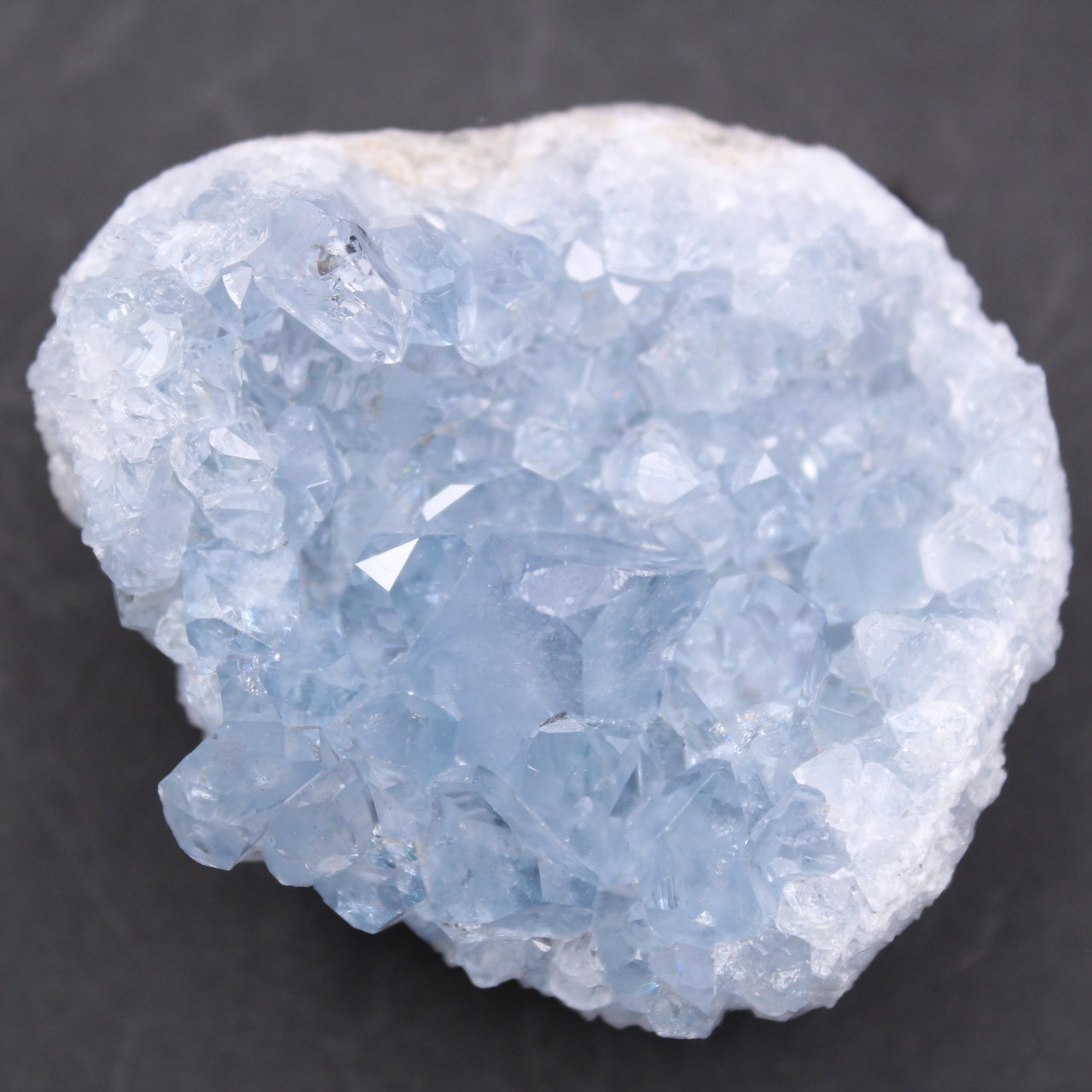 Cristais de celestita azul