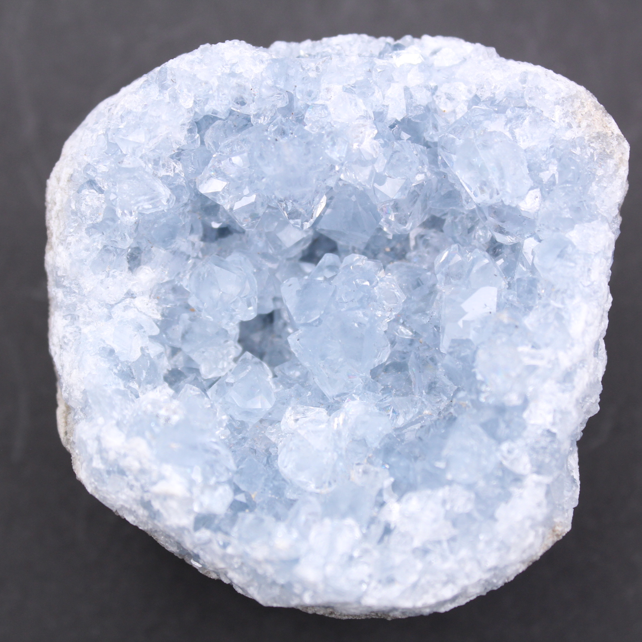 Cristais de celestita azul