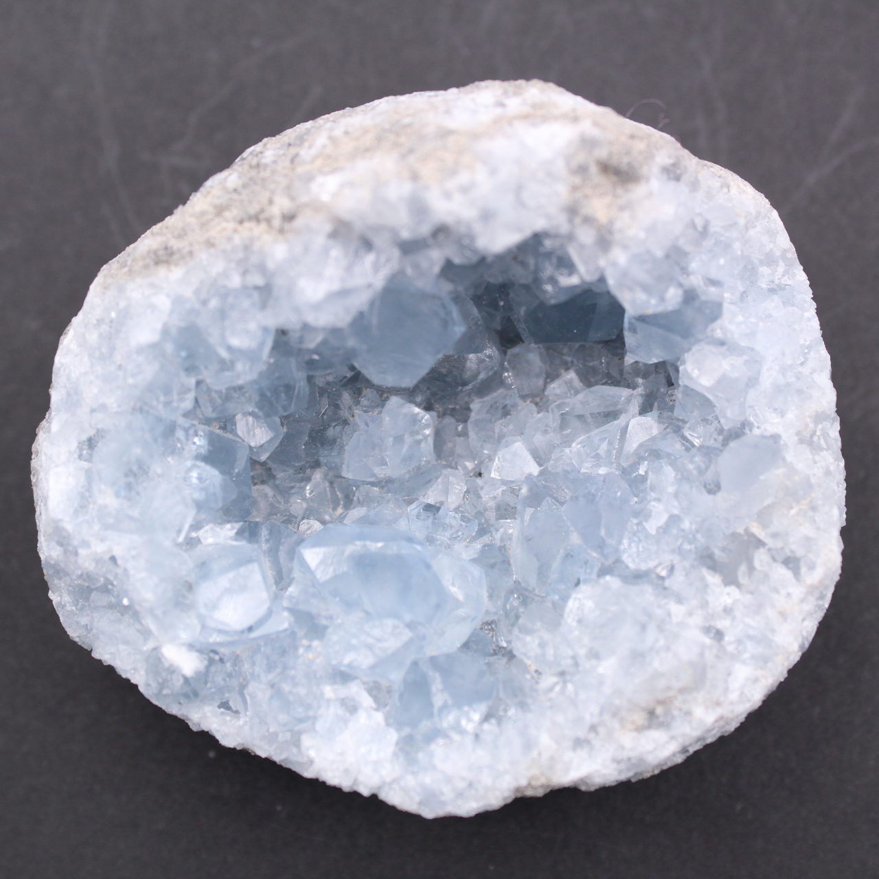 Cristais de celestita azul