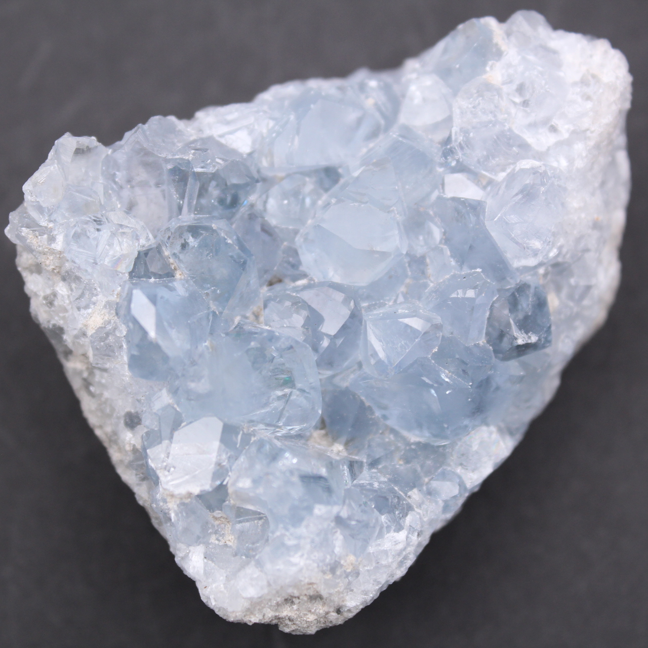 Cristais de celestita azul