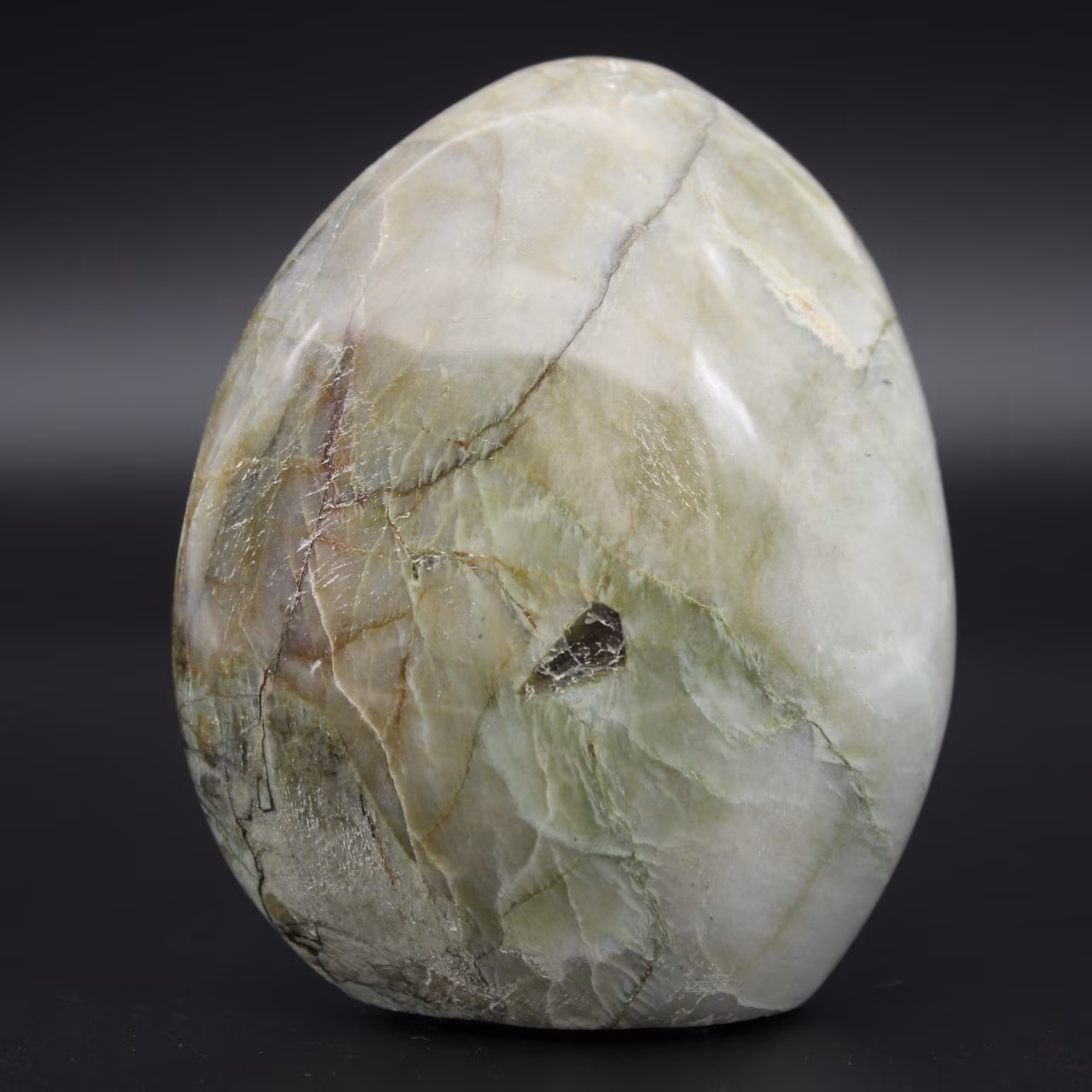 Pedra de garnierite polida