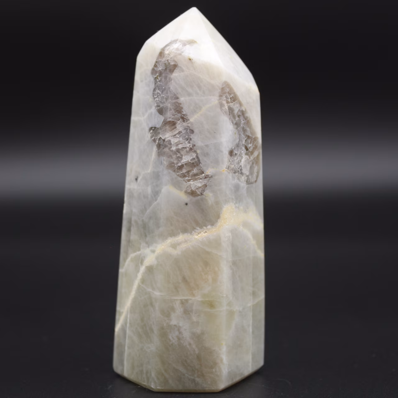 Prisma Garnierite