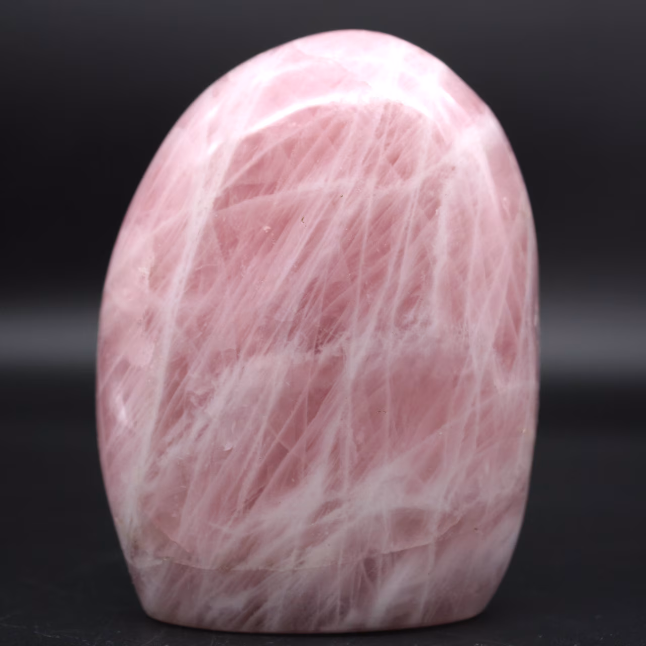 Bloco de quartzo rosa polido