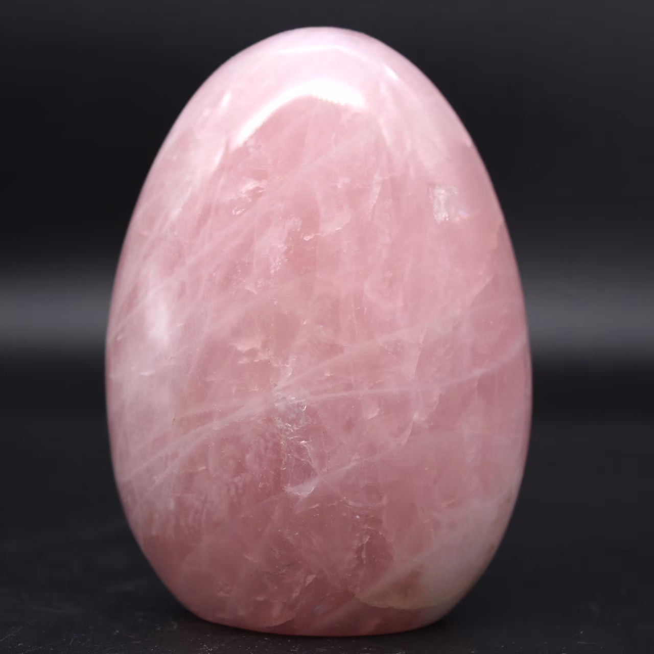 Pedra de quartzo rosa de forma livre