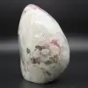 Pedra ornamental com inclusão de turmalina - 4