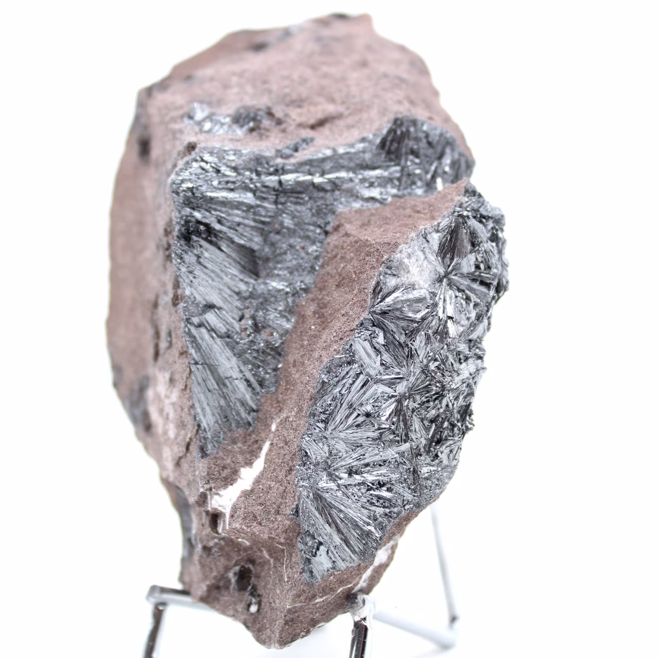 Pedra pirolusita crua