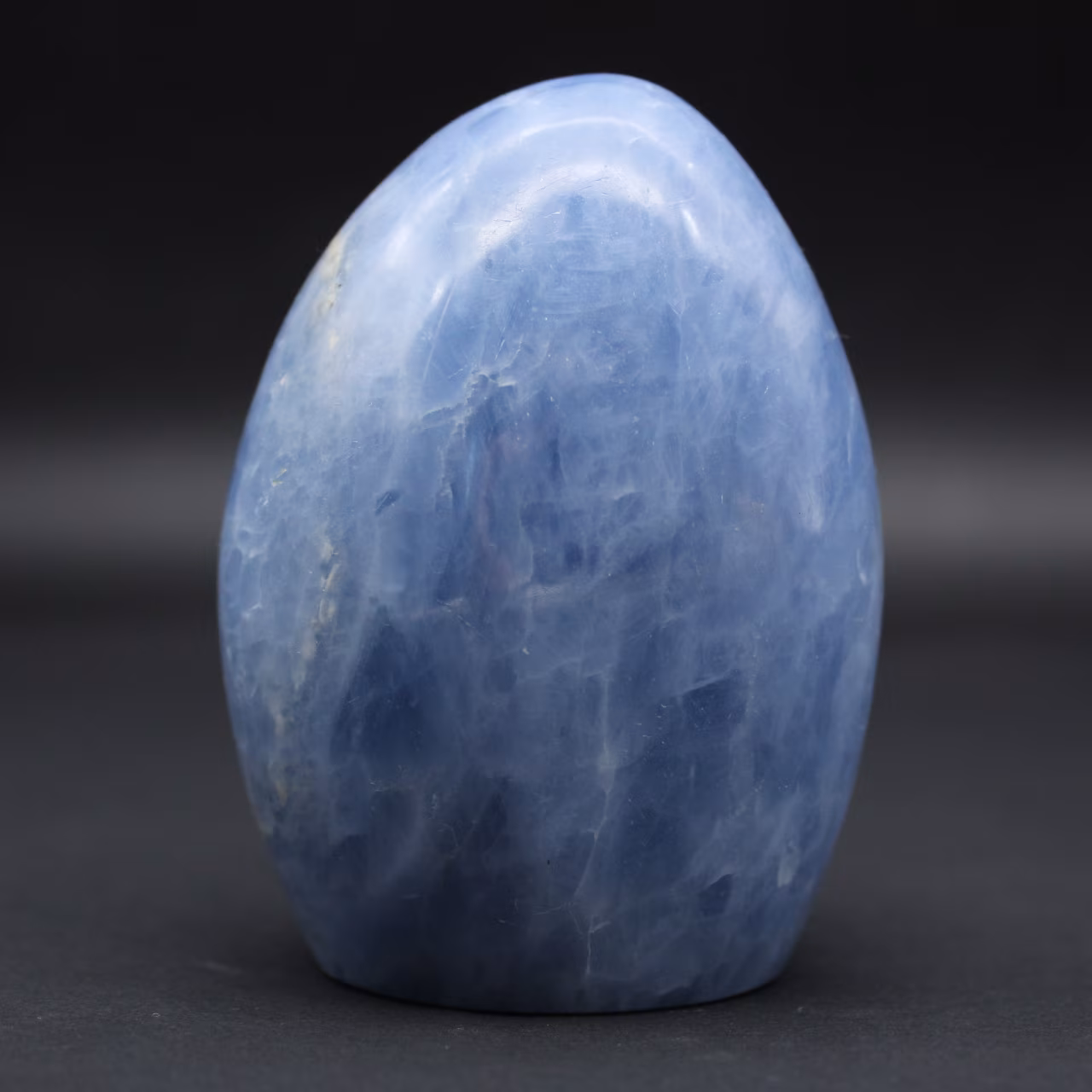 Pedra polida calcita azul