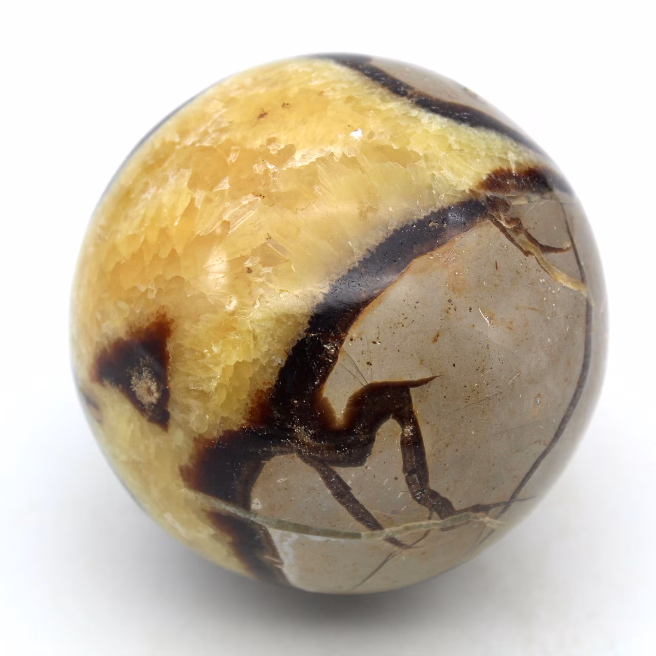 Esfera em septaria