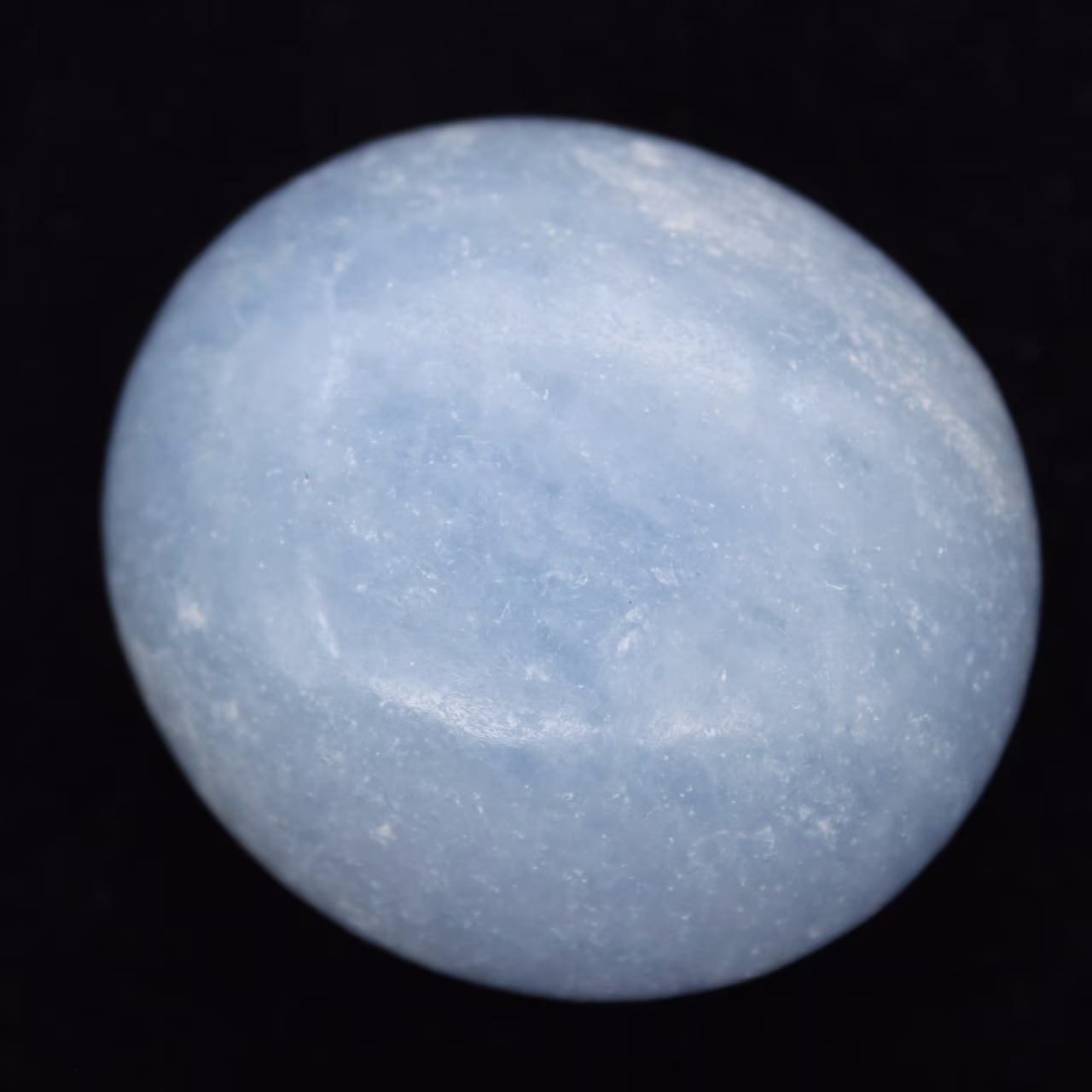 Seixos de calcita azul
