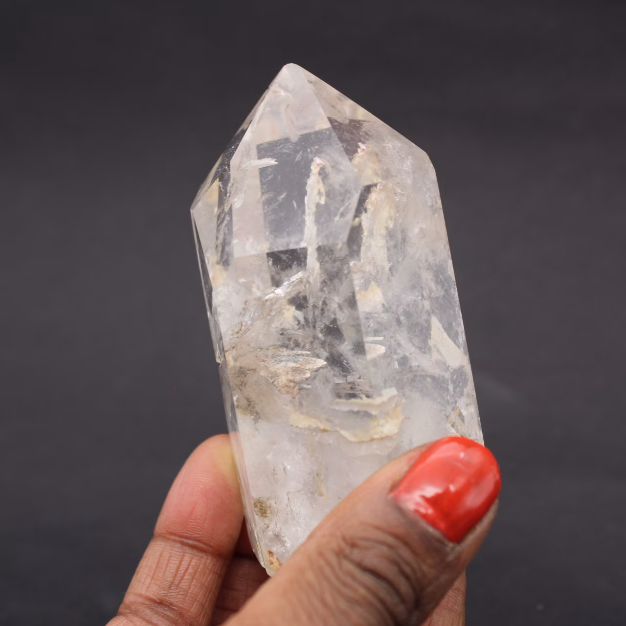Prisma de cristal de quartzo com inclusão