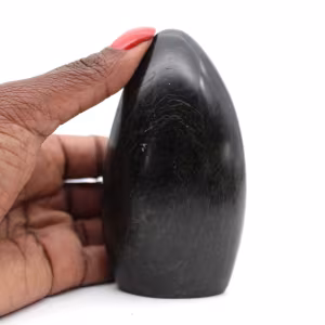 Pedra polida de diopsídio
