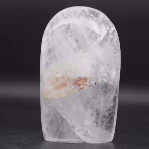 Pedra de cristal de rocha polida