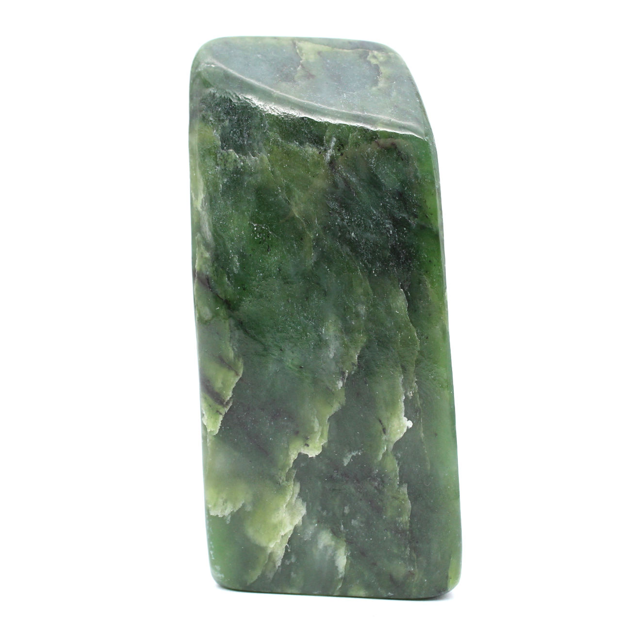 Jade nefrite polido decorativo