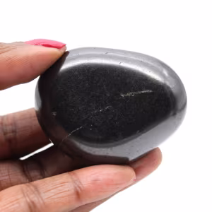 Shungita natural polida