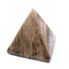 Pirâmide de pedra microclina de Madagascar - 2