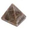 Pirâmide de pedra microclina de Madagascar - 3