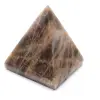 Pirâmide de microclina negra - 2