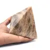 Pirâmide de pedra microclina de Madagascar - 1