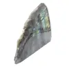 Rocha labradorite polida unilateralmente - 2
