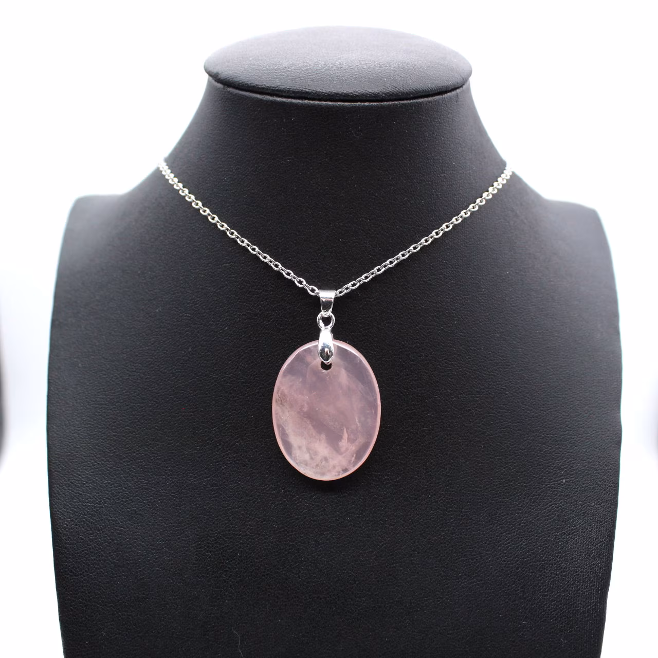 Pingente oval de quartzo rosa