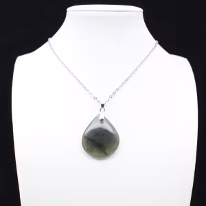 Pingente de gota de labradorite