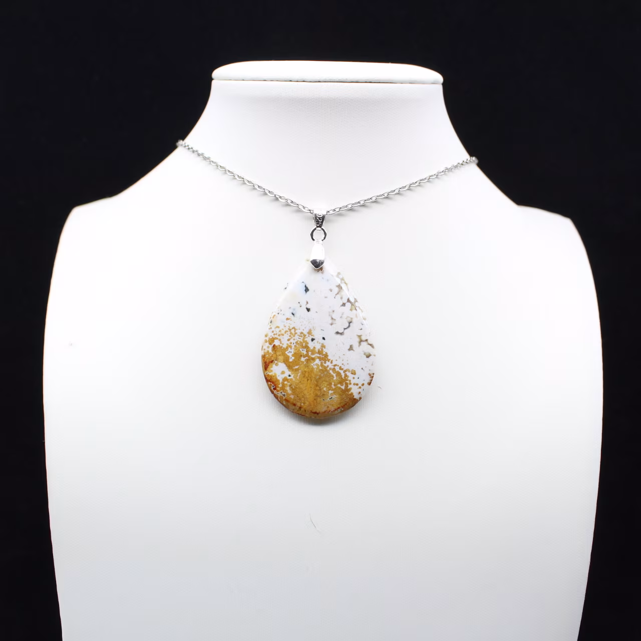 Pingente de gota de jaspe imperial