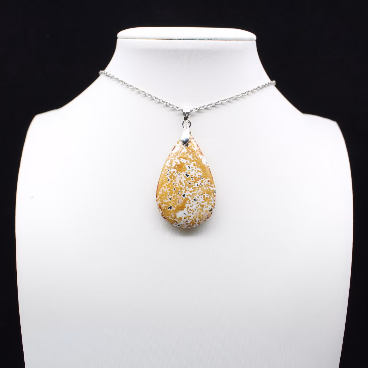 Pingente de gota de jaspe imperial