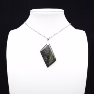 Pingente Kambamba Jasper em forma de diamante