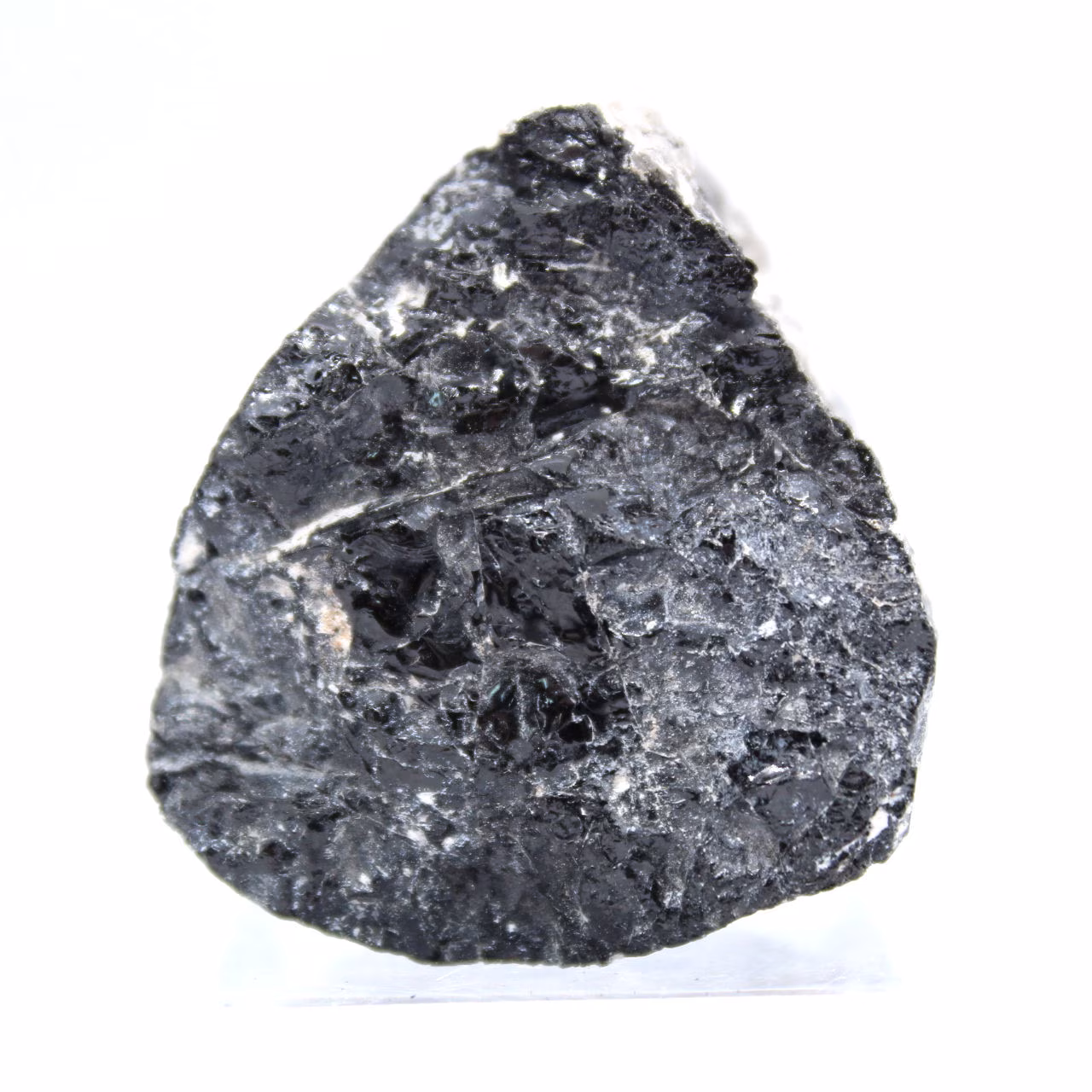 Cristal de turmalina negra bruta