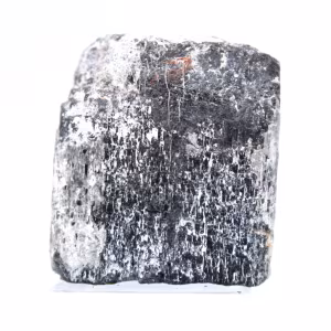 Cristal de turmalina negra