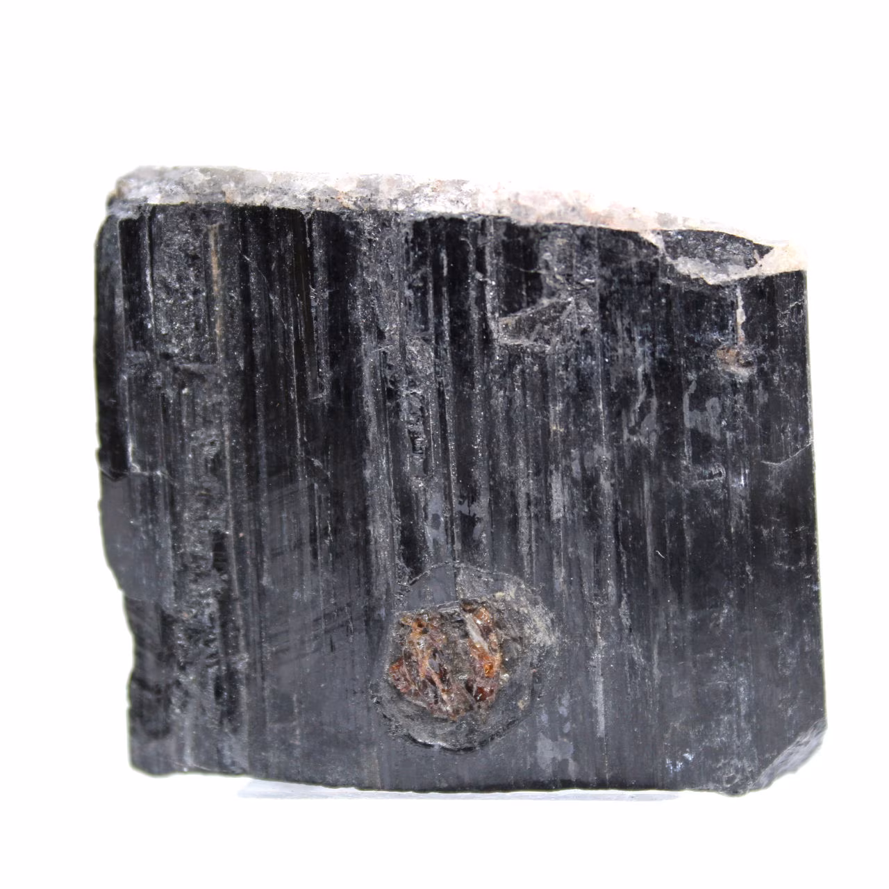 Turmalina negra bruta