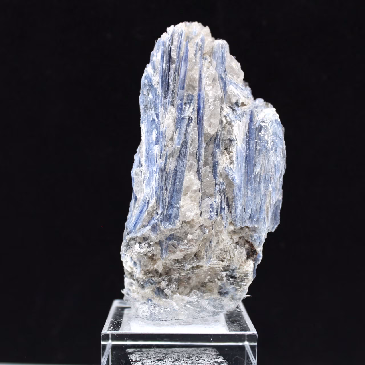 Cristais de Cianite