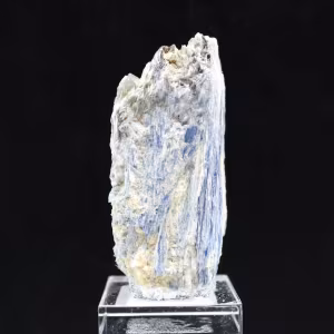 Cristais de Cianite