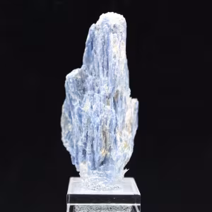 Cristais de Cianite