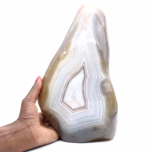 Cornalina natural polida, grande ornamento mineral de Madagascar