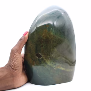 Espécime de jaspe verde polido, grande pedra decorativa, Madagascar