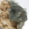Mineral Fluorita Verde: Cristais em matriz para decoração. - 7