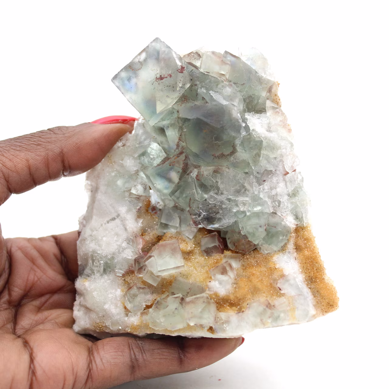 Espécime geológico de fluorita: pedra marroquina com cristais.