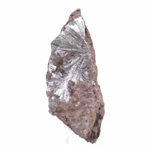 Cristais de pirolusita bruta, espécime longo