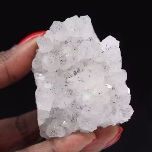 Pequeno quartzo com inclusão de goethita, rocha natural, 170g