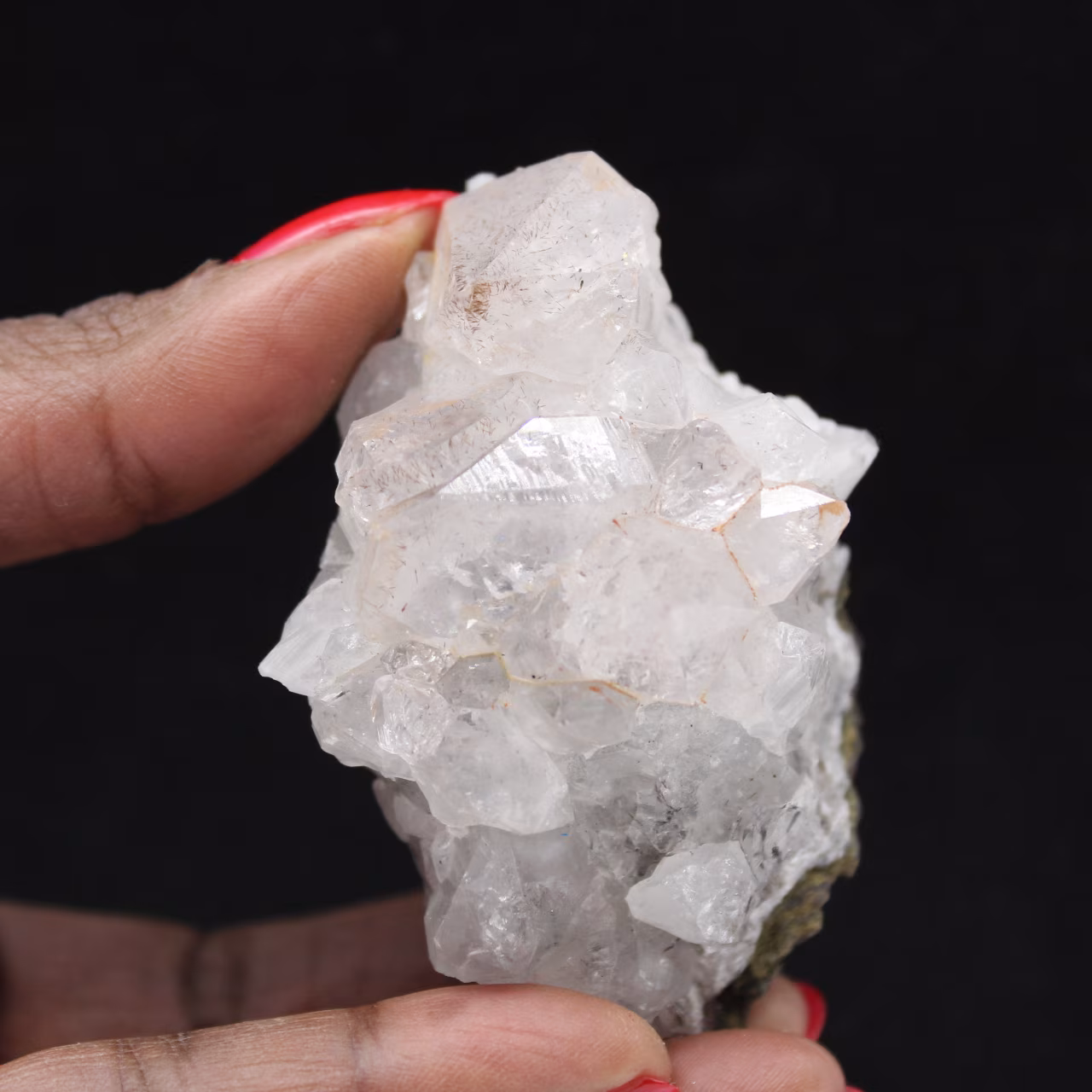 Pequena rocha de quartzo e goethita, cristais de Marrocos