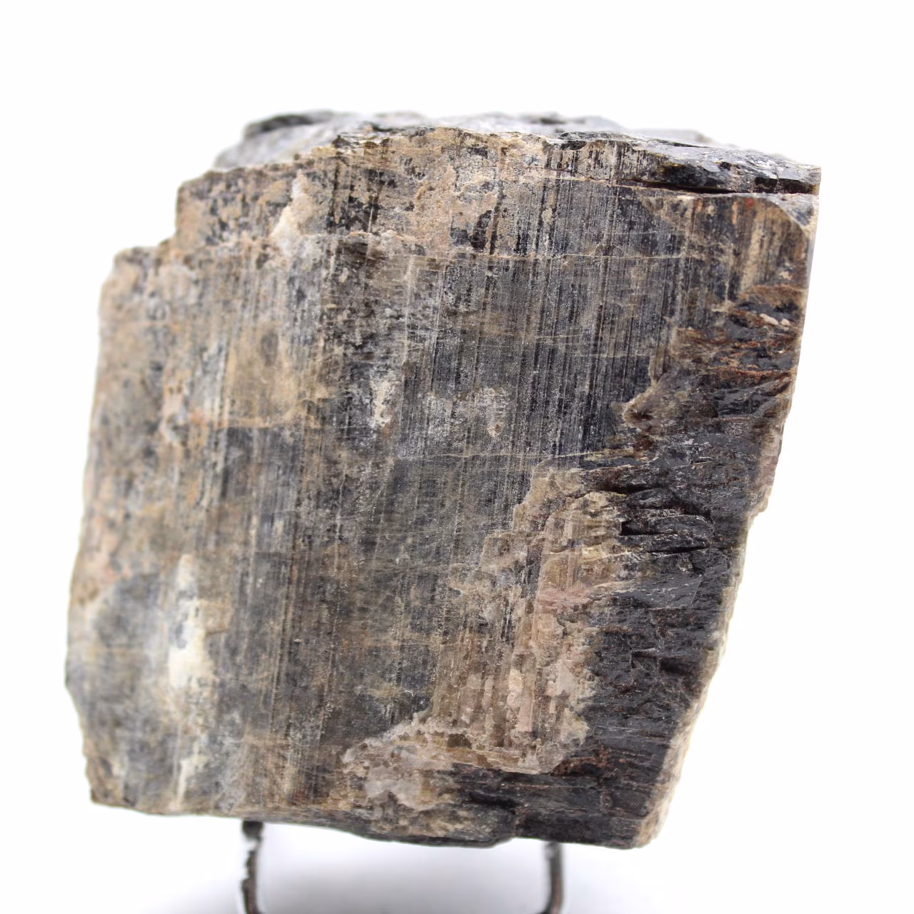 Exemplar bruto de turmalina negra - Origem: Madagascar