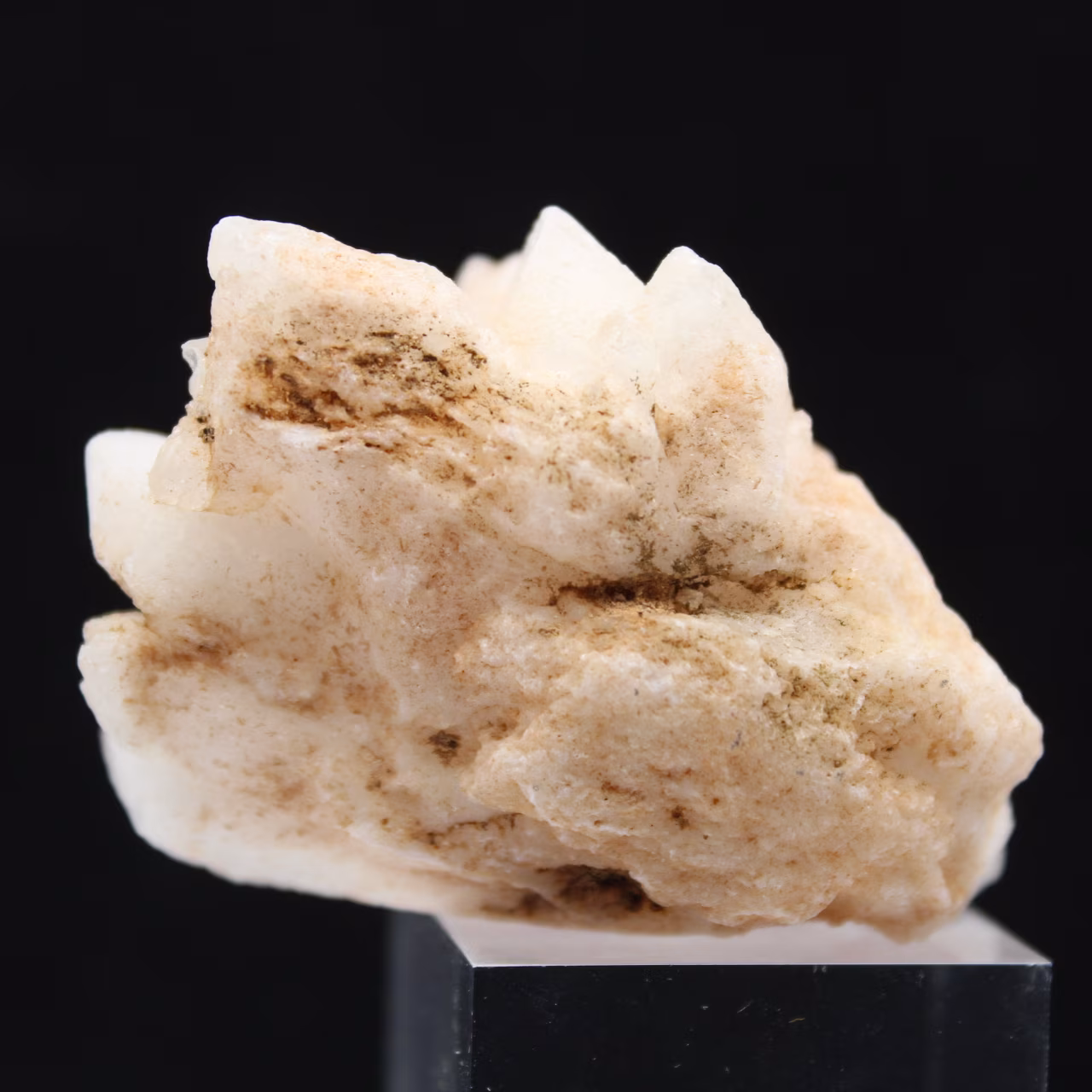 Quartzo em forma de flor marroquina com cristais finos