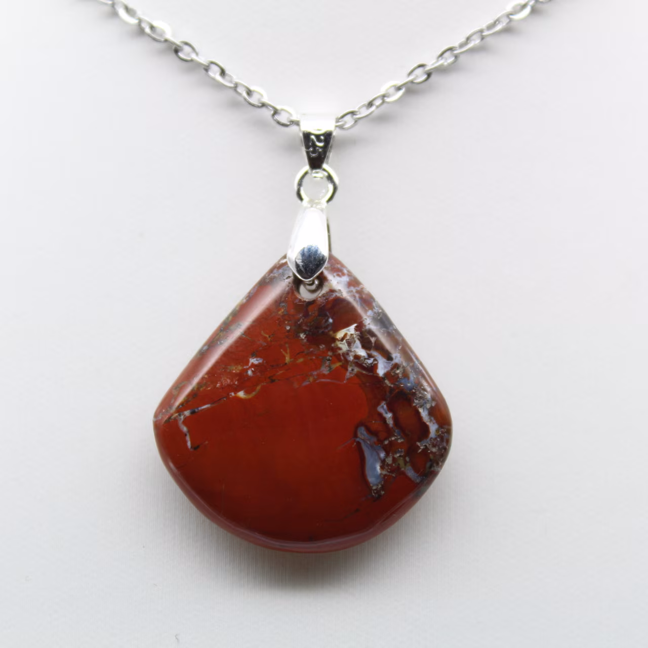 Pingente quadrado de jaspe vermelho