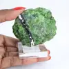 Cromidiopsídio finlandês bruto sobre base, pedra verde, 135 g - 1