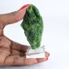 Cromidiopsídio bruto da Finlândia, rocha verde na base, 85 g - 1