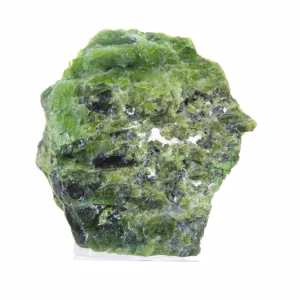 Diopsídio de cromo bruto natural da Finlândia em base de 65 g
