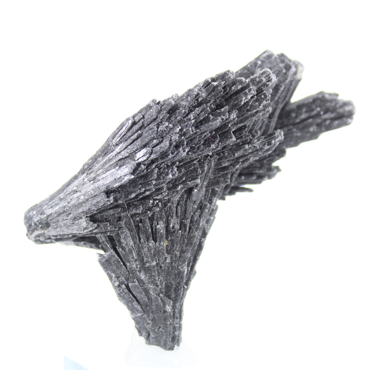 Cyanite noire brésilienne, pièce naturelle sur socle 40 g
